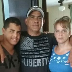 Meet your Posher, Luis ernesto